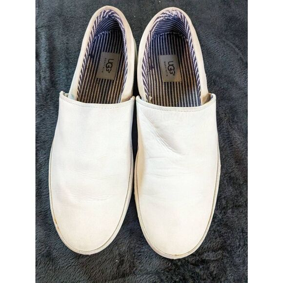 Mens UGG suede leather slip on shoes. In good condition size 12. - Picture 6 of 11